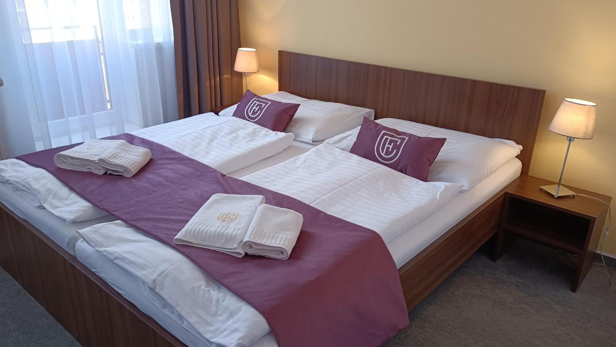 Hotel Eminent Stupava Extérieur photo